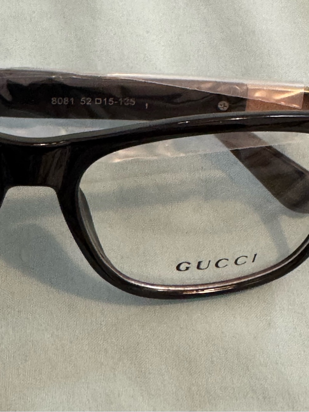 Gucci 8081 Black 52/15/135 Eyeglass Frame/Gucci Eyeglass case/Pouch & cloth - Picture 5 of 10